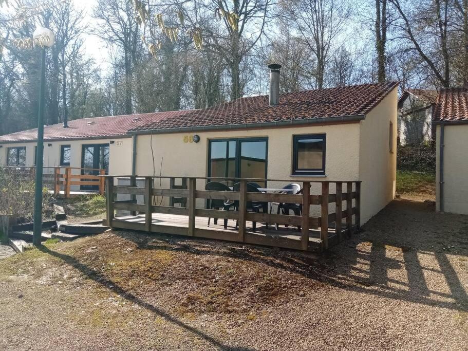 Le Repaire Des Renards Vallee De Rabais Virton Exterior foto